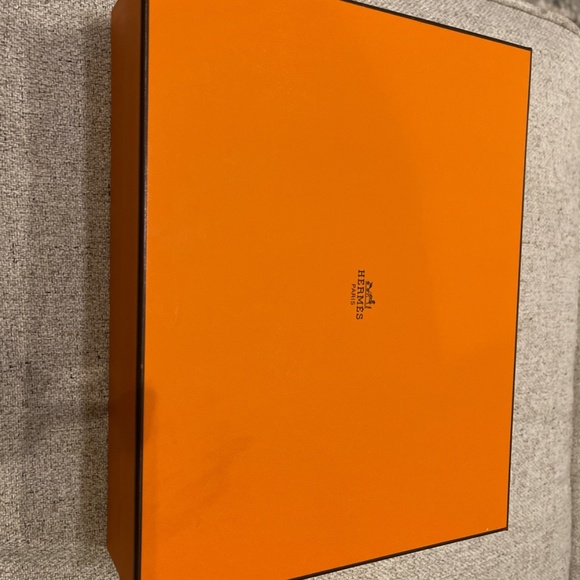 Hermes Oran Sandals - Picture 5 of 5